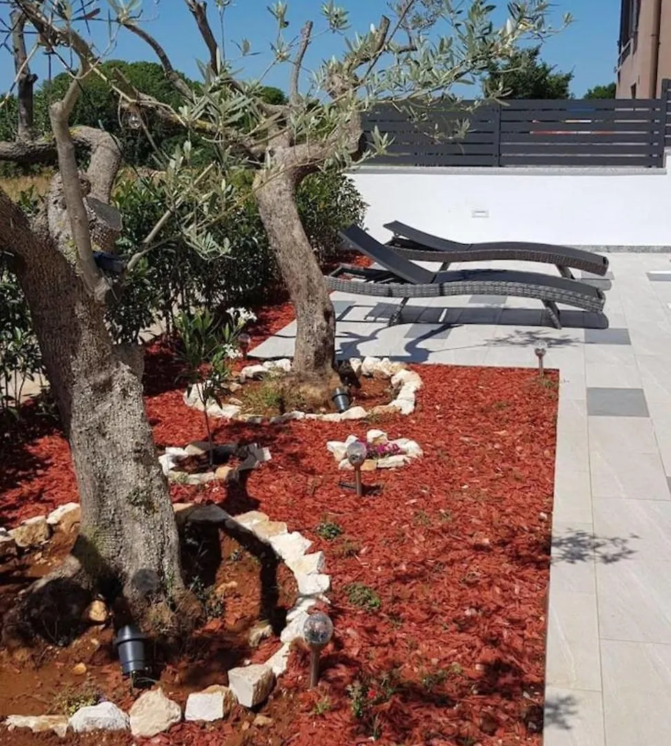 וודניאן Villa Gusto 4 Mit Pool Und Beheiztem Whirlpool