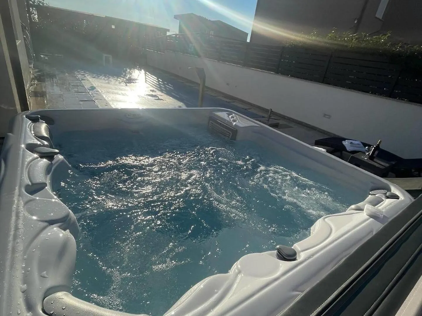 וודניאן Villa Gusto 4 Mit Pool Und Beheiztem Whirlpool בית נופש